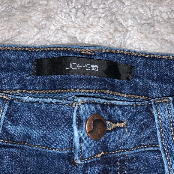 Joe’s Jeans 27 skinny dark wash destroyed - Picture 3 of 5